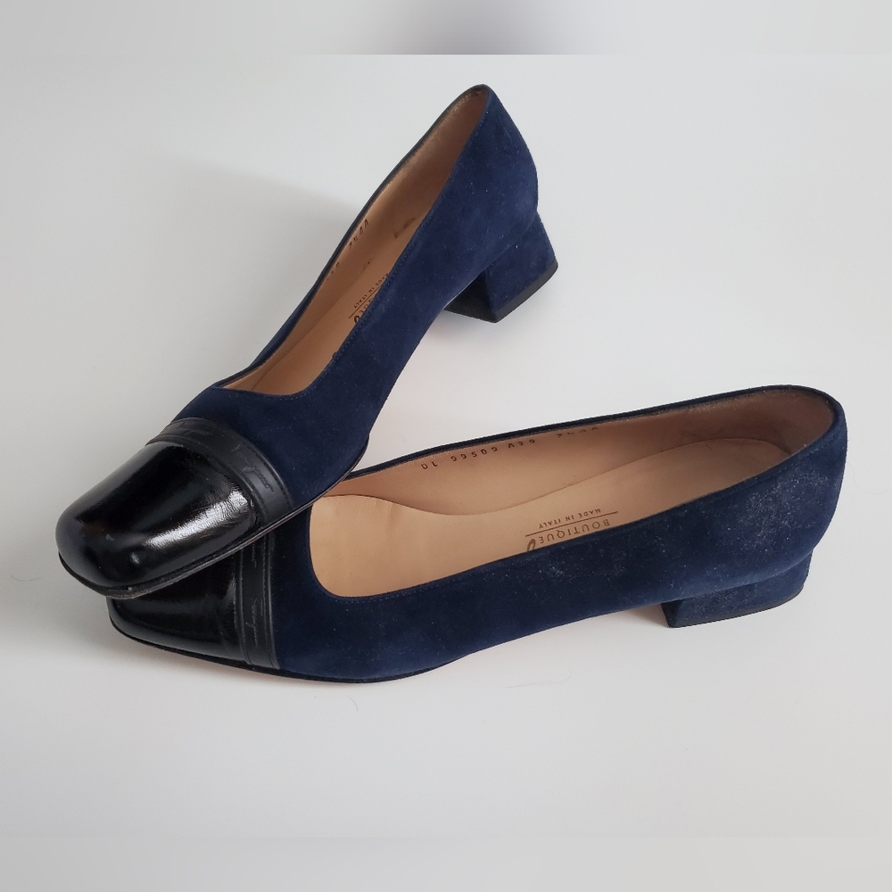 Genuine Salvatore Ferragamo 90s Navy Suede and Black Leather Cap Toe Heels